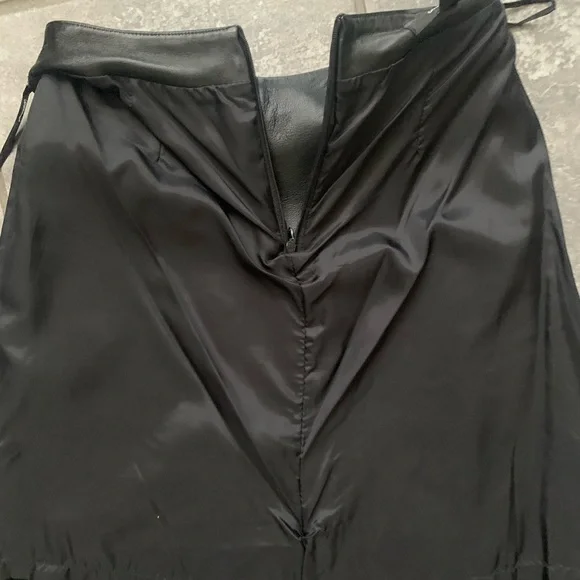 Vintage Floor Length Genuine Leather Maxi Skirt with Back Zipper - Picture 7 of 13